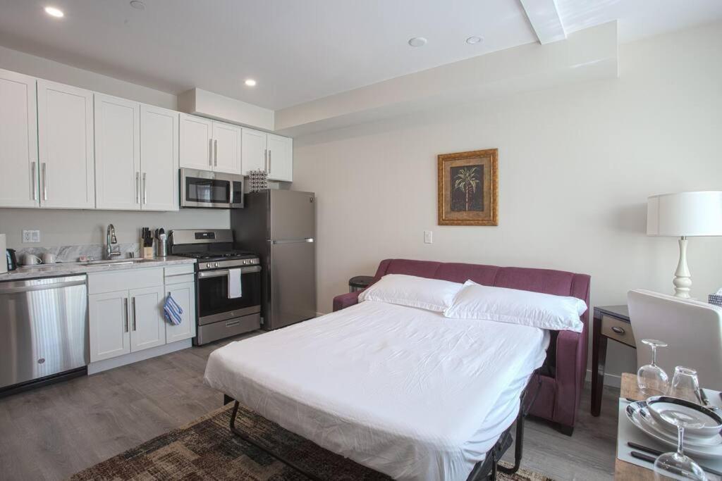 Spacious 1 Bedroom In Heart Of Appartement *