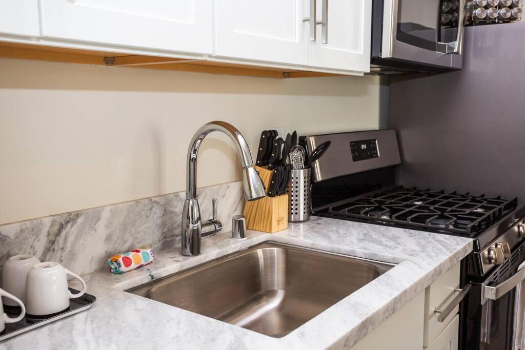 Appartement Spacious 1 Bedroom In Heart Of *